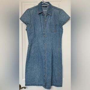 New York & Co Y2K denim mini-ish snap up dress. One breast pocket blue